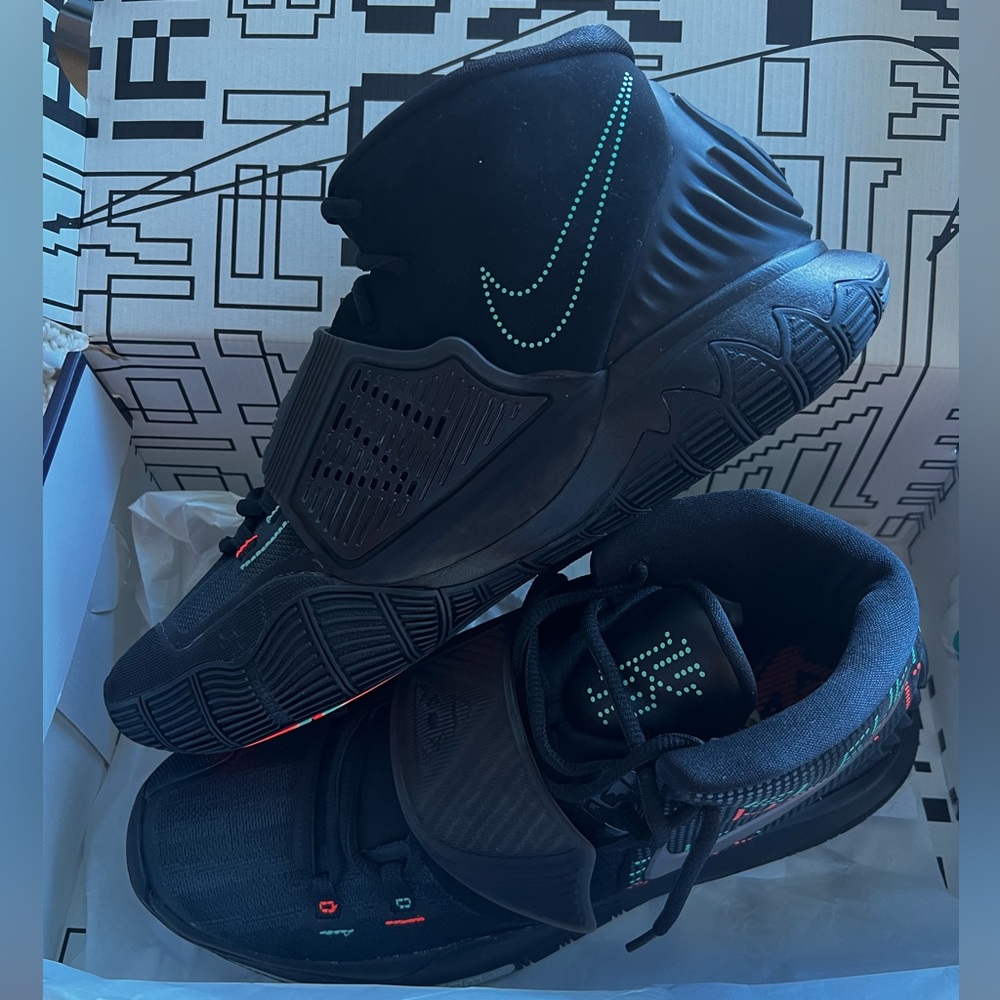Epic Nikes - brand new!